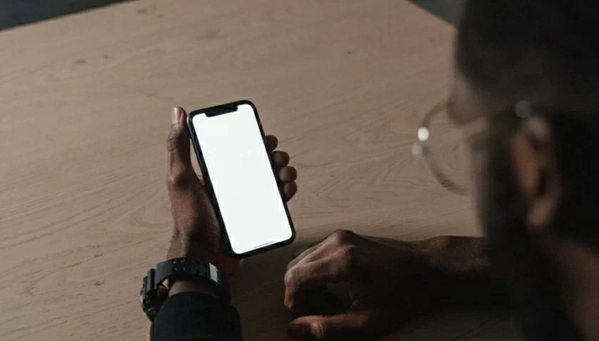 how to turn off iphone 13/12/11/XR